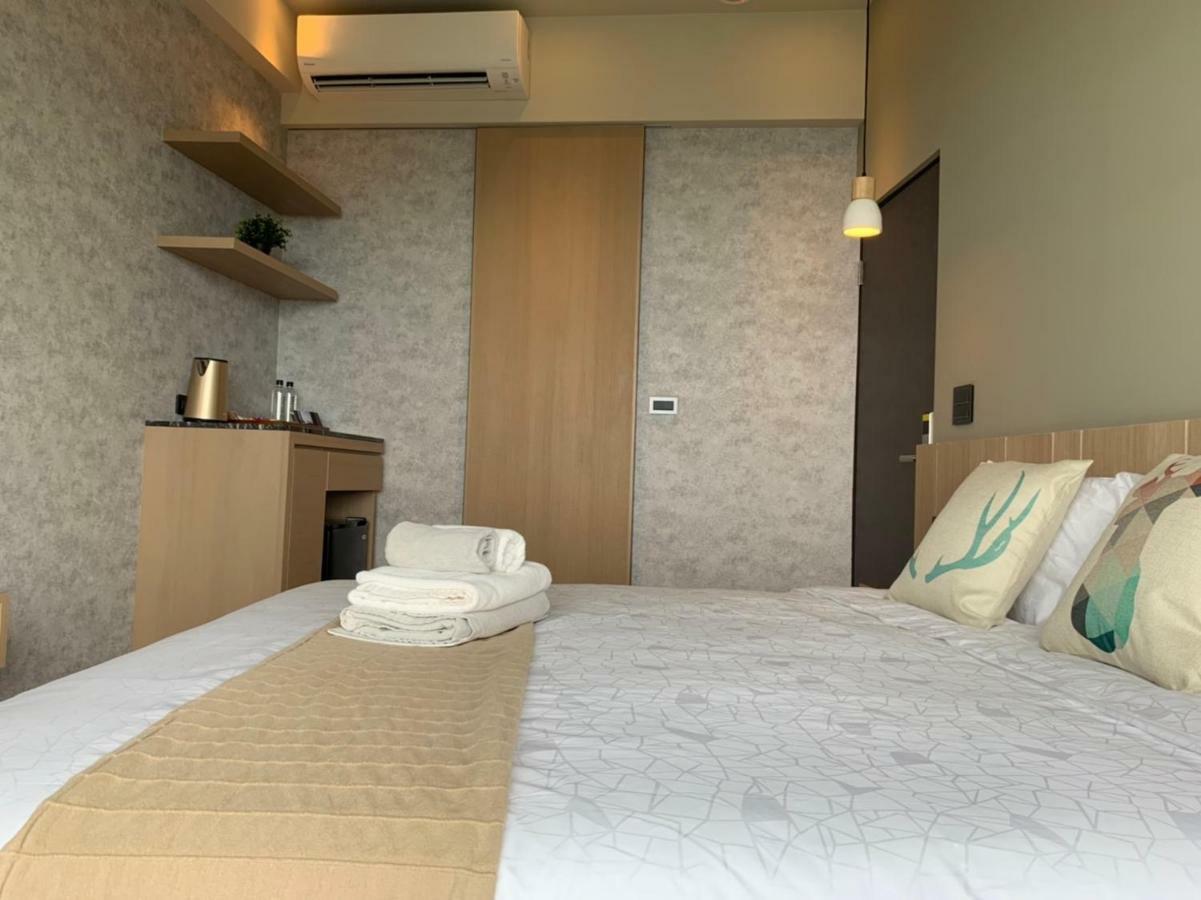 Two Easy Inn Цзюфень Екстер'єр фото